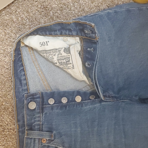 Levis 501 jeans. Size 25 - Picture 2 of 5